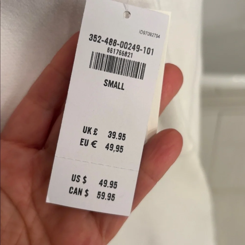 NWT Ivory Graphic Miami Hurricanes Off the shoulder cropped sweatshirt - Picture 5 of 6